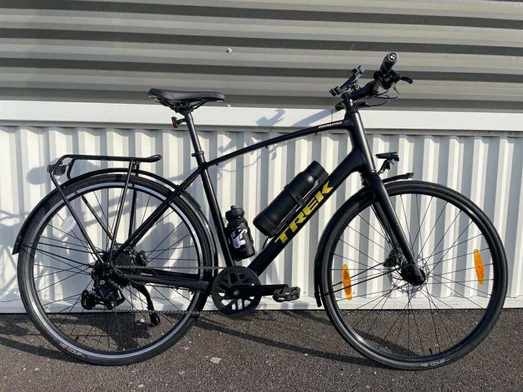 Trek noir avec kit électrique installé